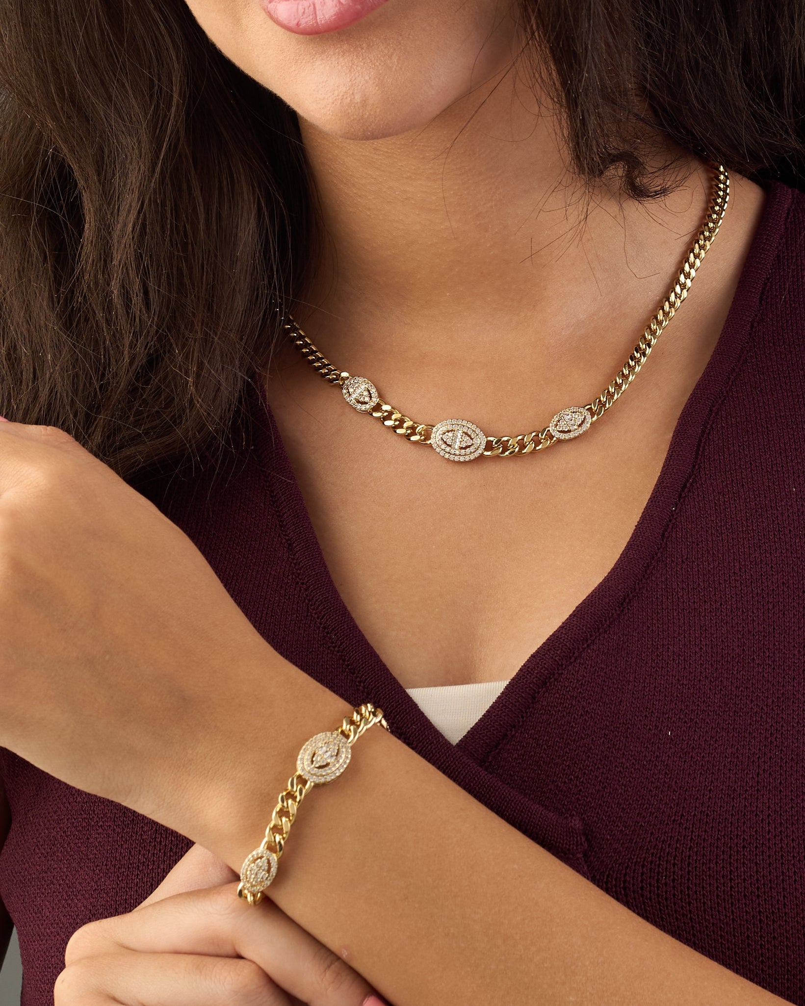 Set necklace & bracelet