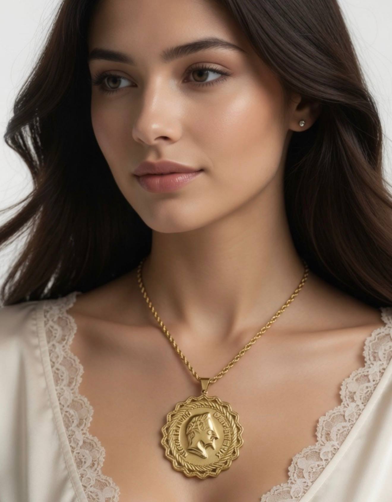 Twist coin necklace