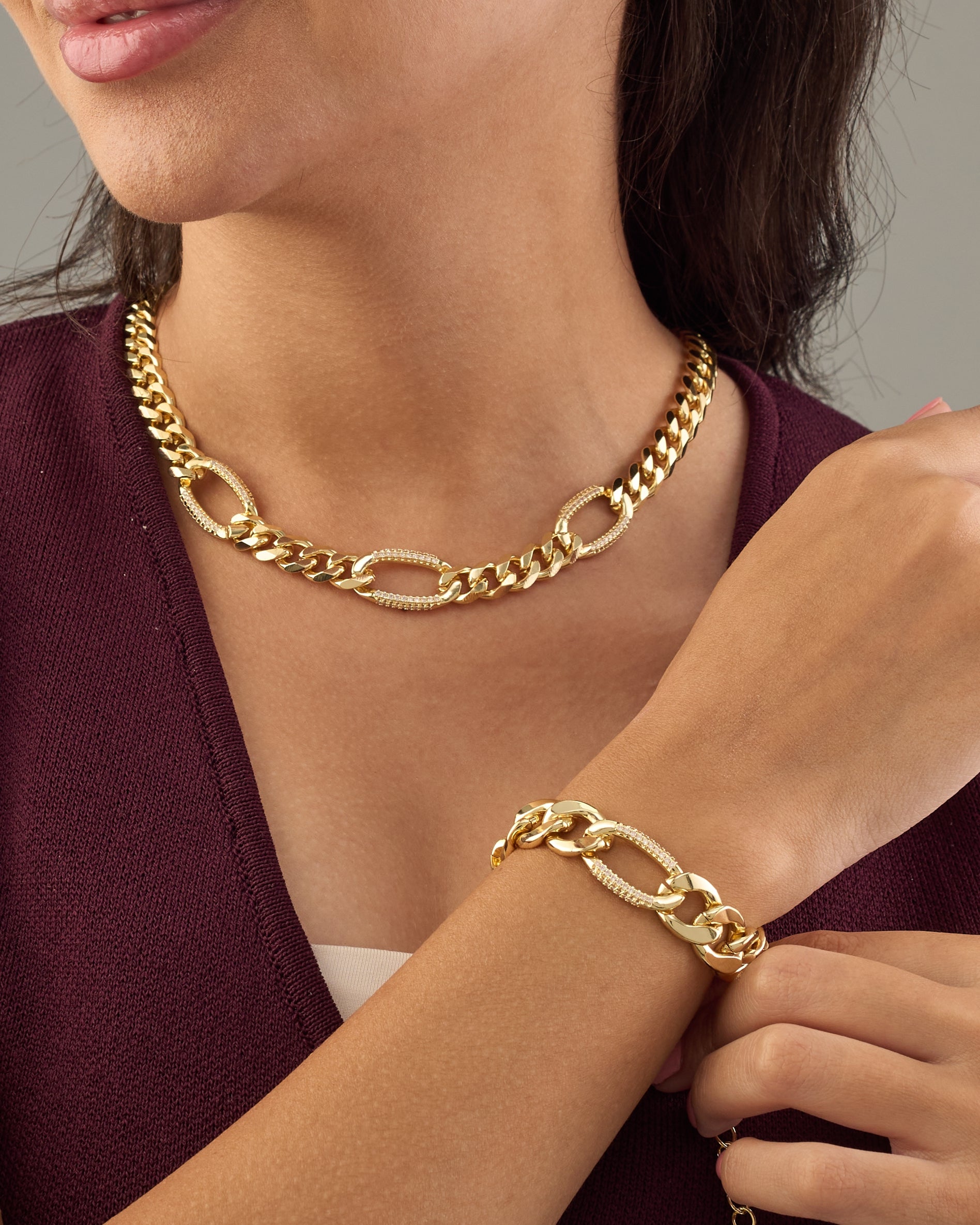 Set necklace & bracelet