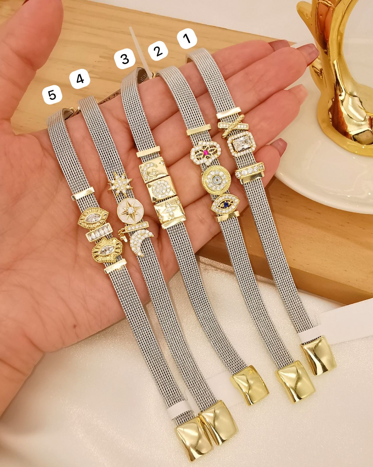 Bracelet