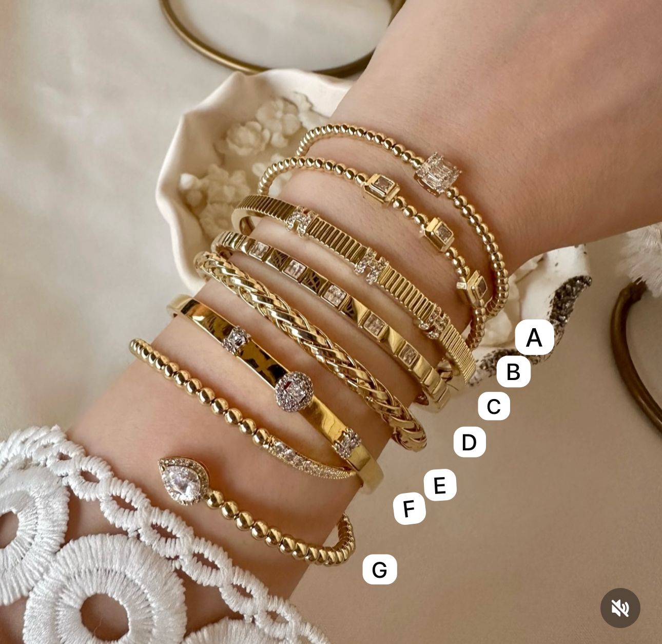 Golden zircon bracelet