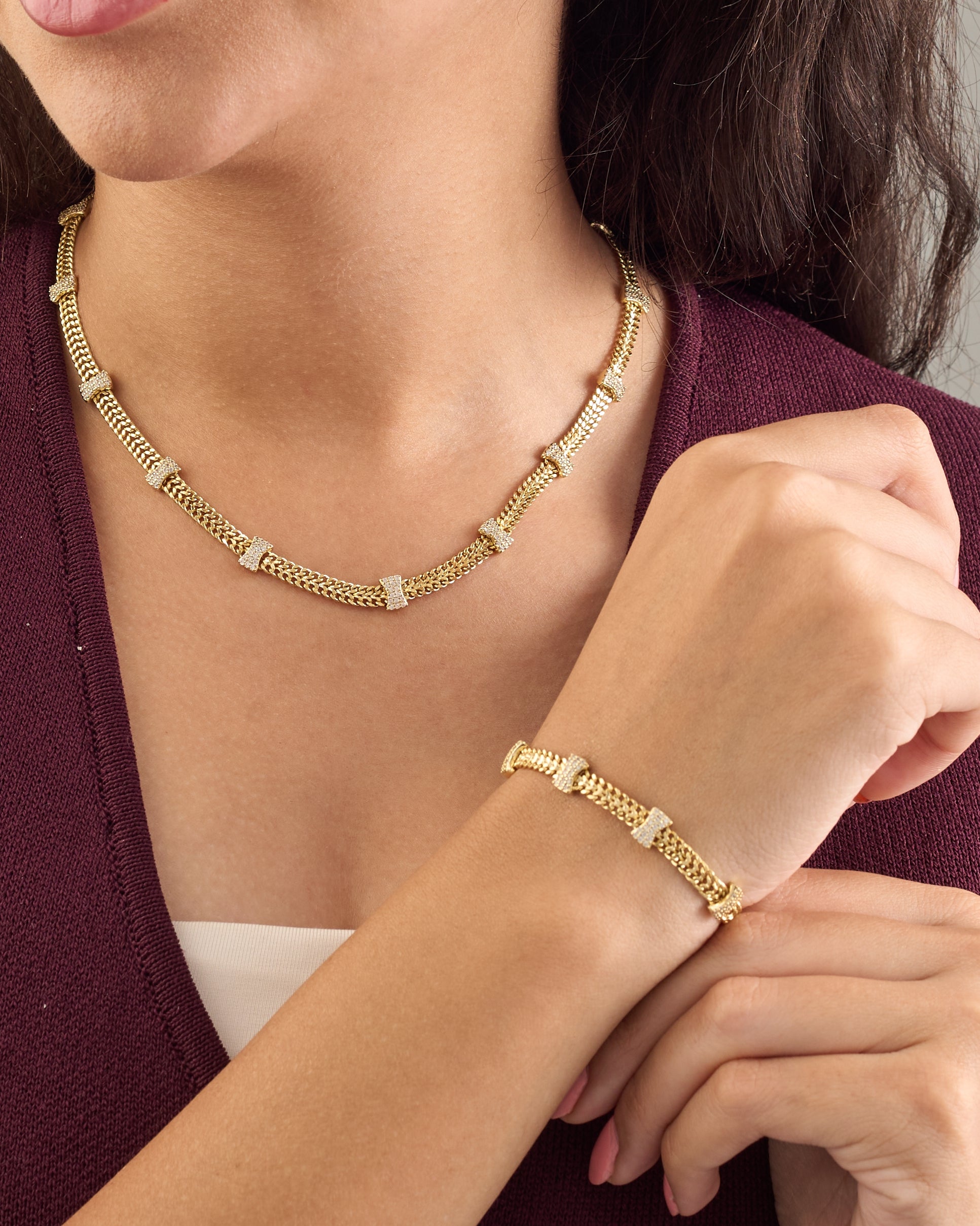Set necklace & bracelet