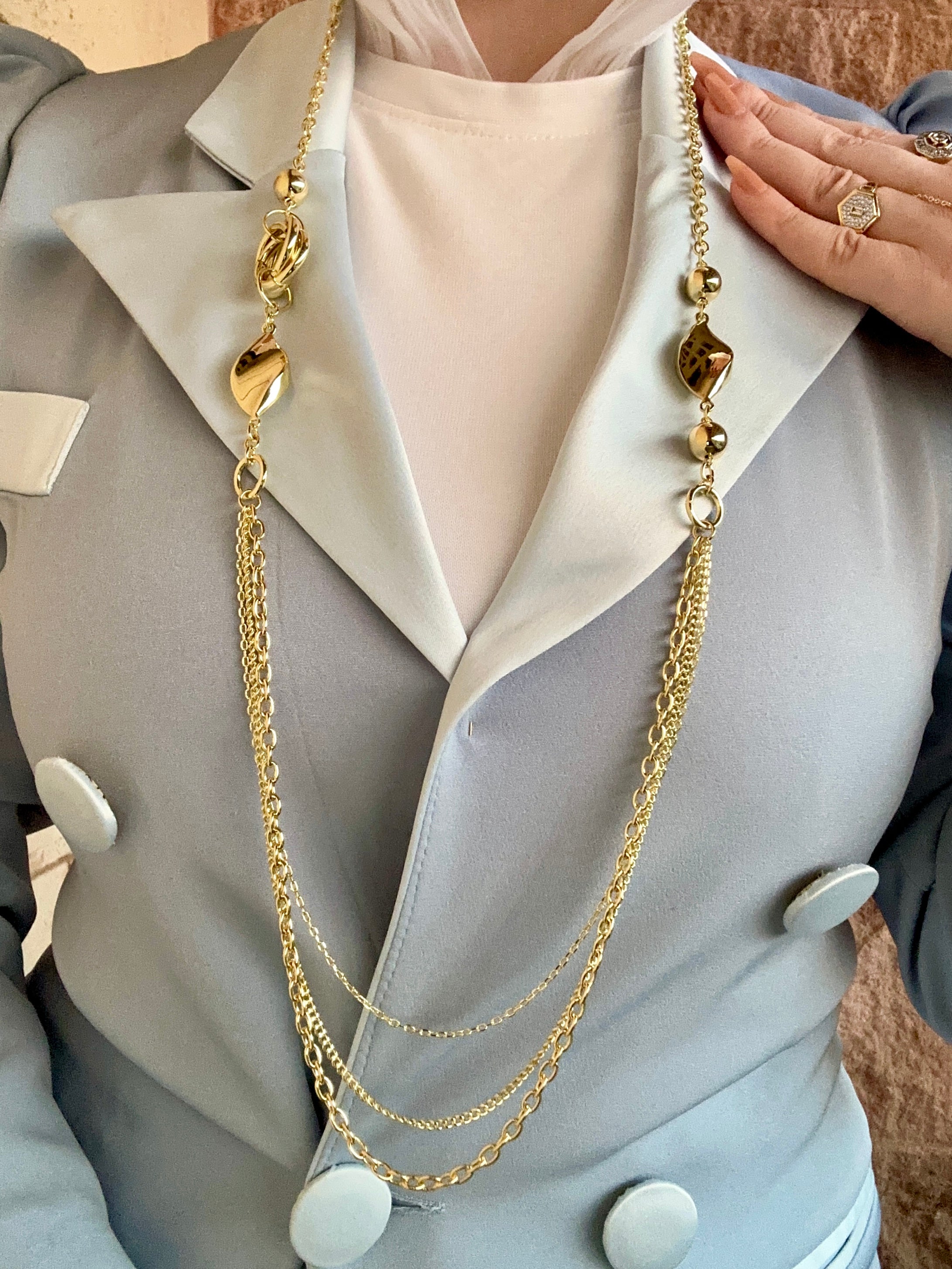 Long necklace