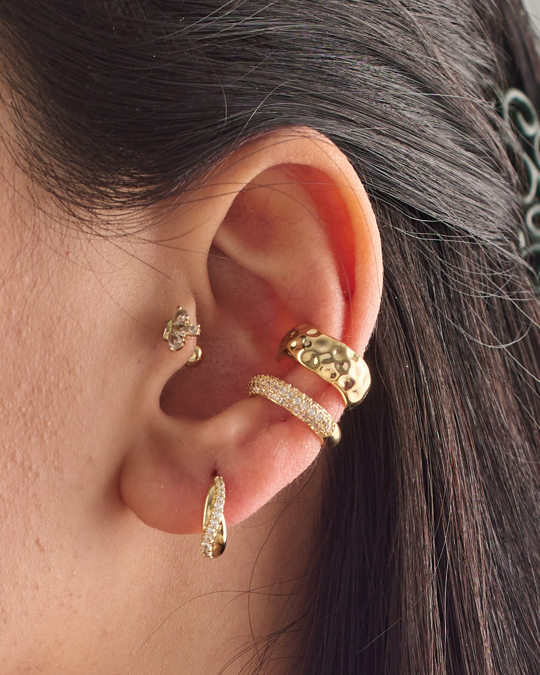 Ear cuff & earrings