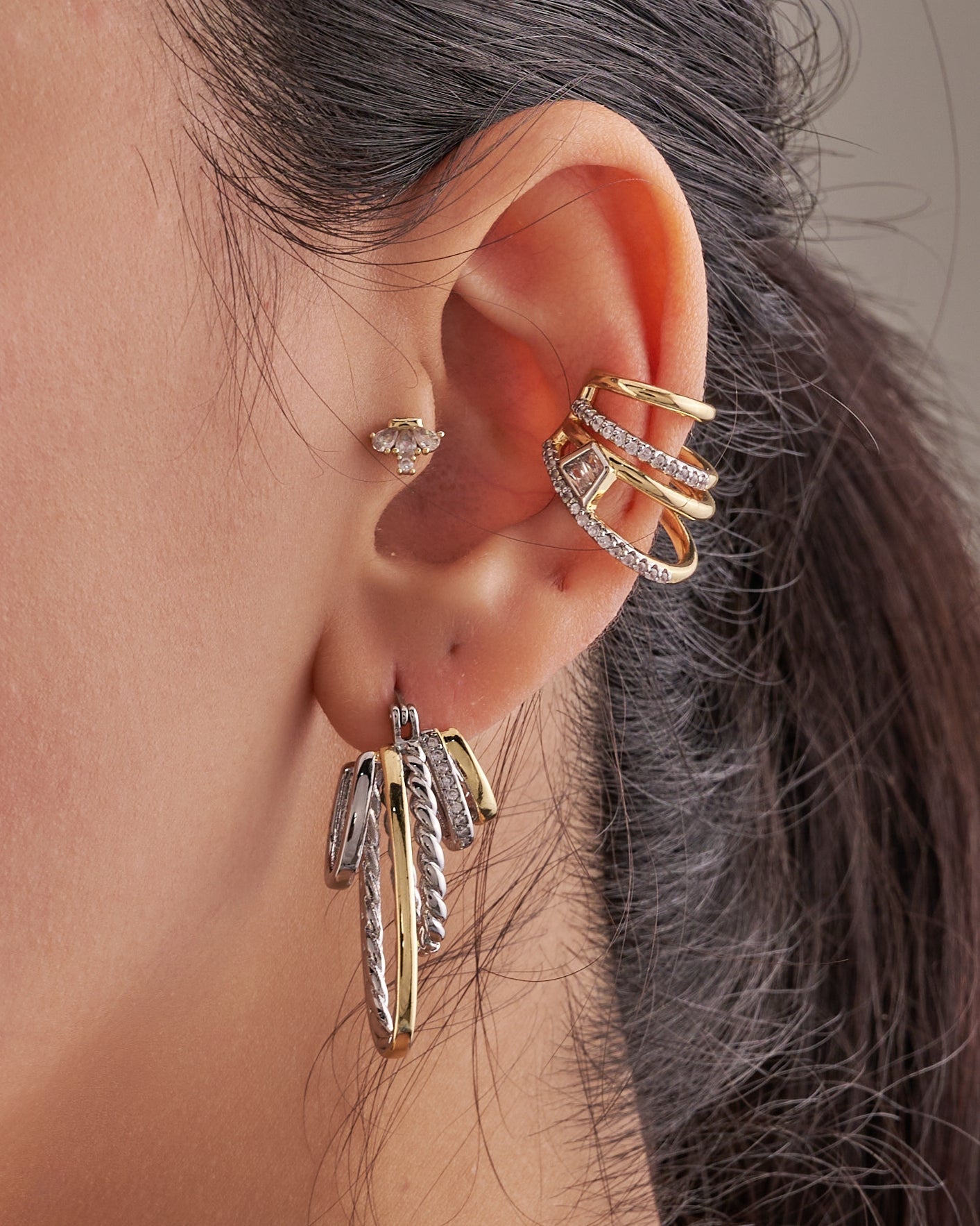 Ear cuff