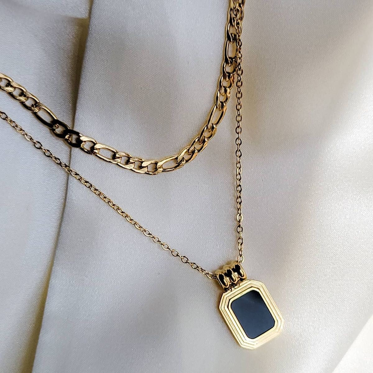 Double Layered necklace