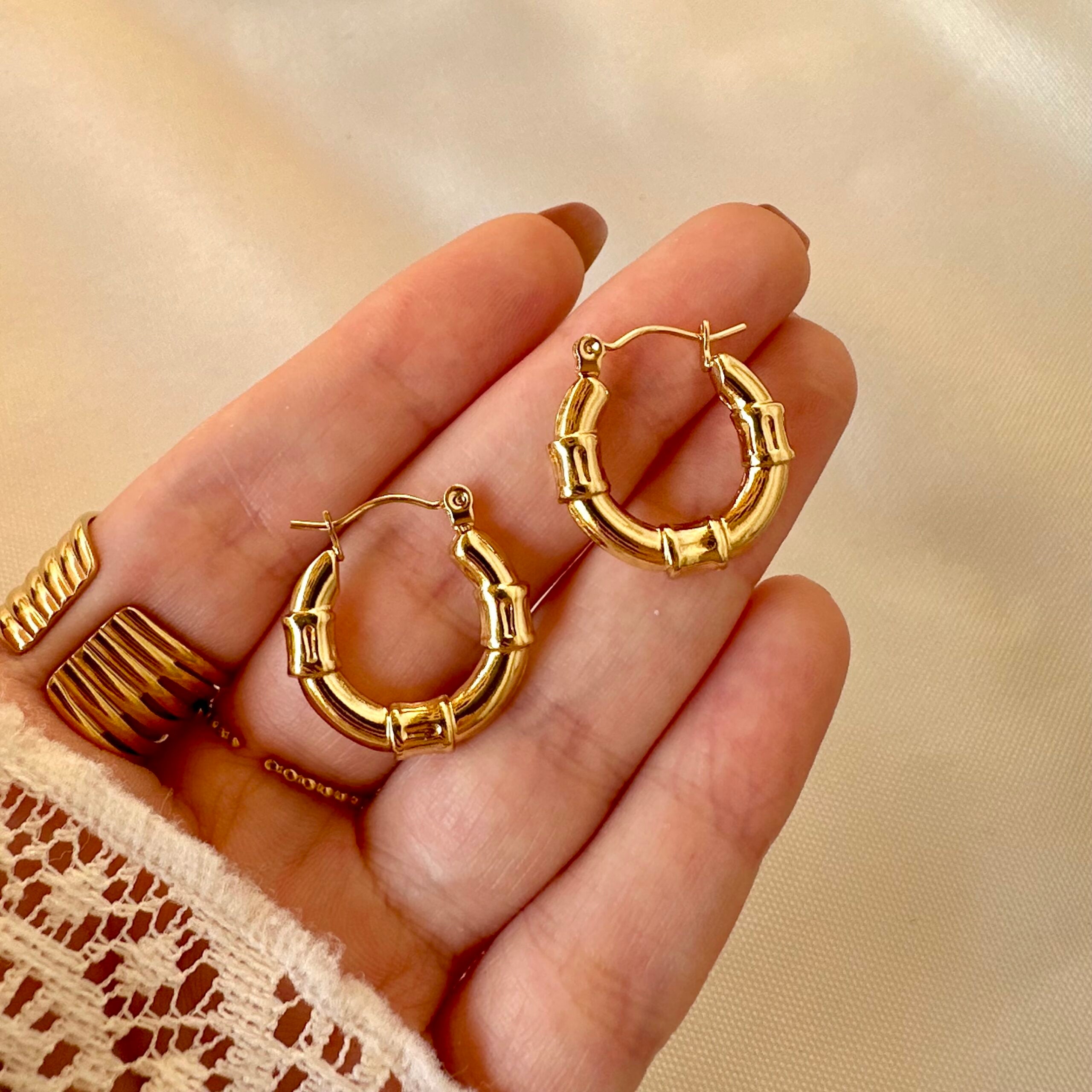 Hoop  Round earrings
