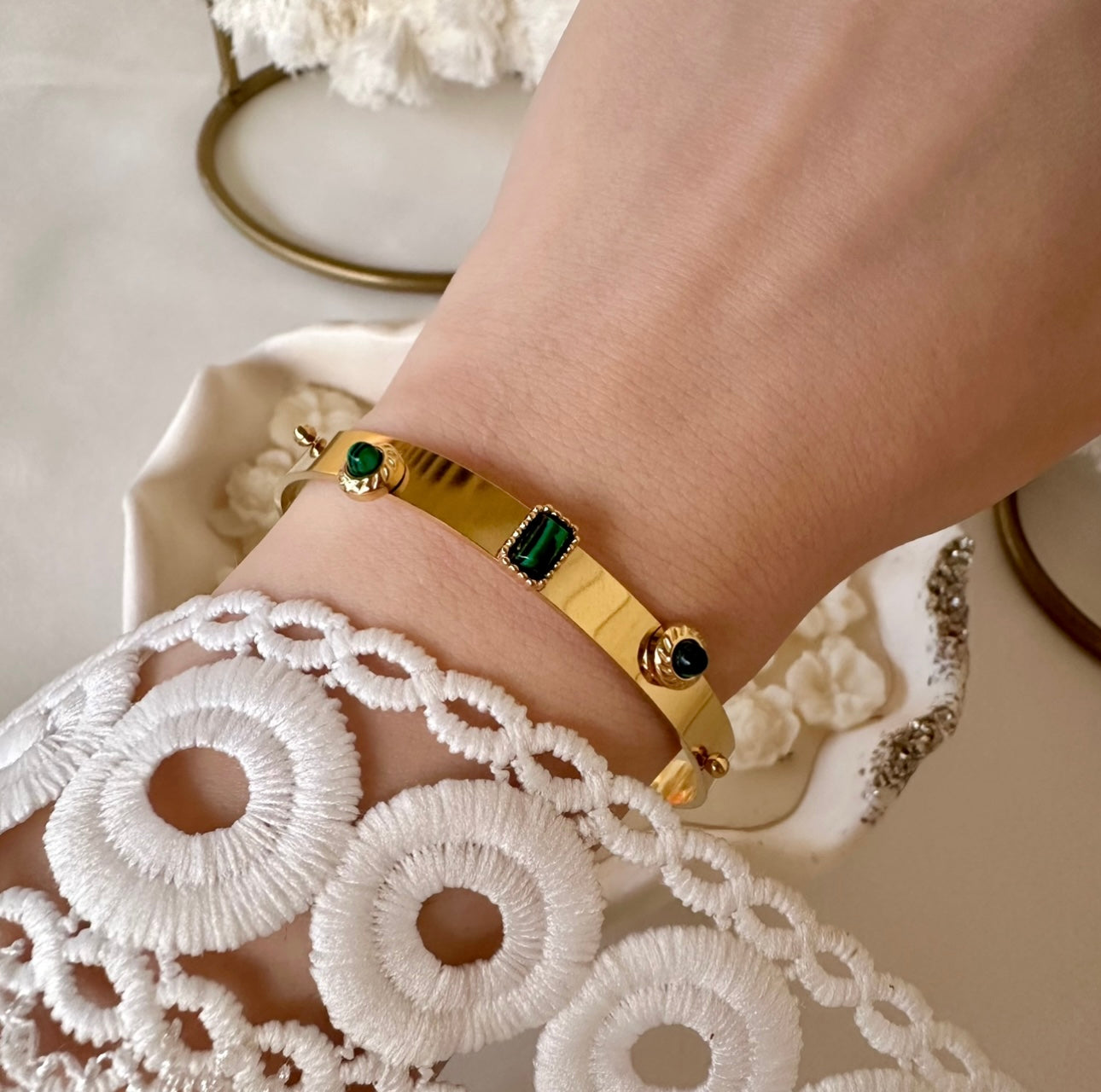 Green golden bracelet