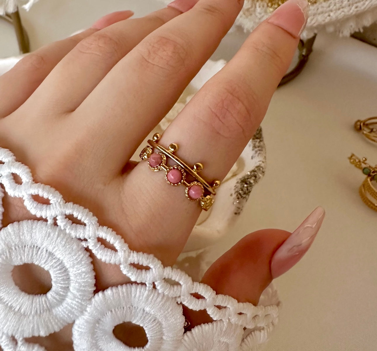 Brick red stone ring