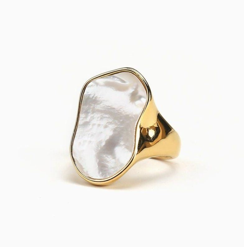 Gold pearl Ring