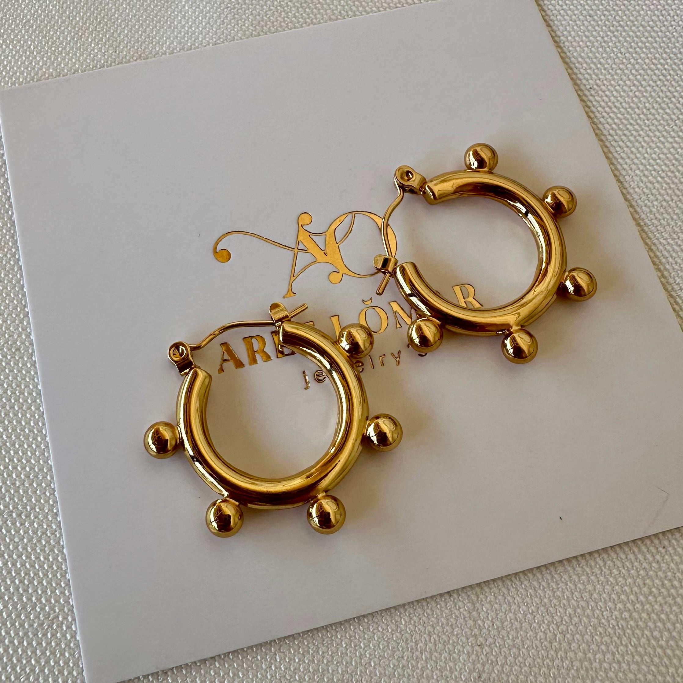 Hoop ball earrings