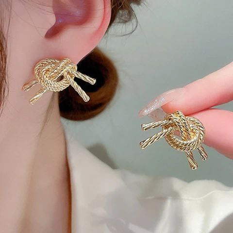 Bow earrings