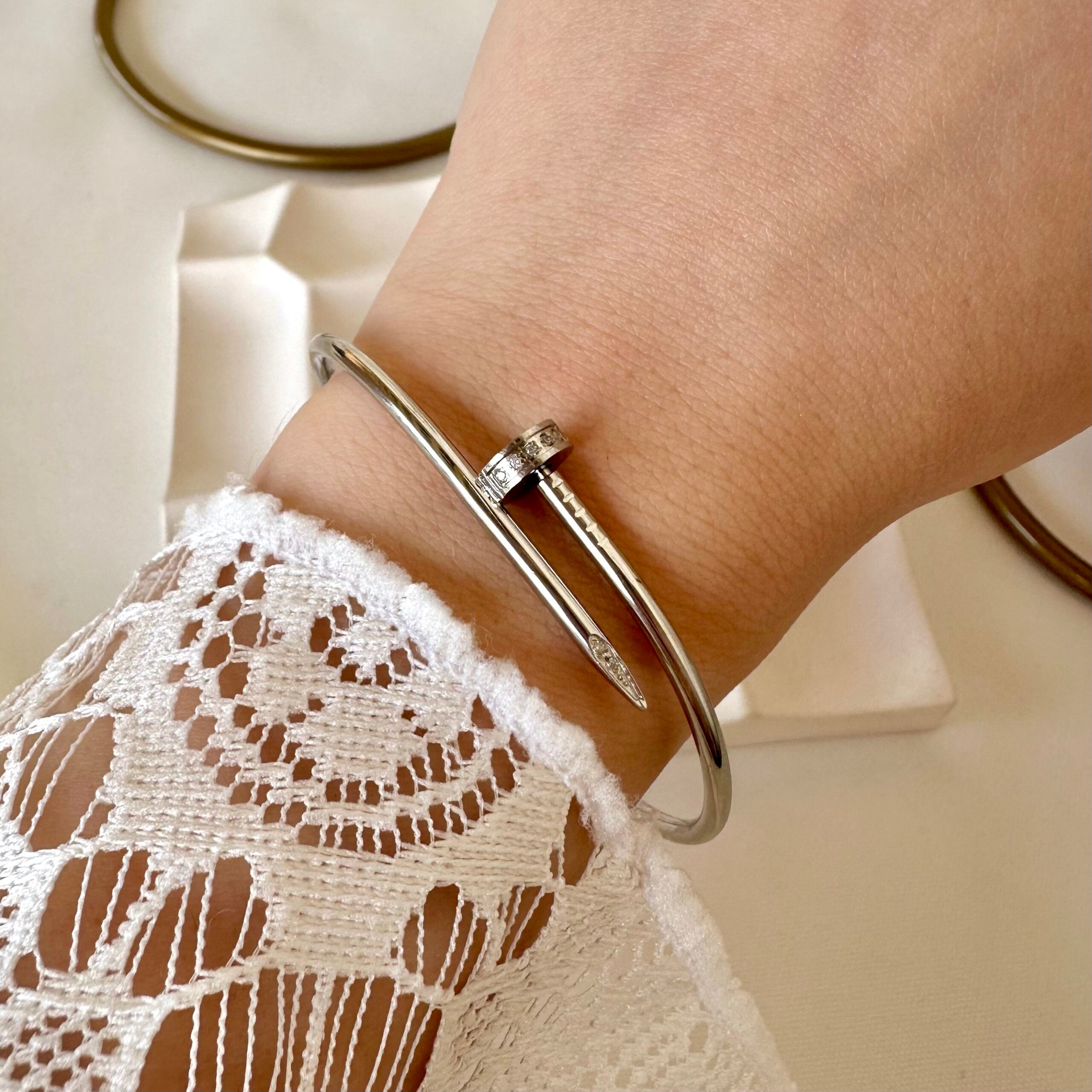 Nail silver zircon bracelet