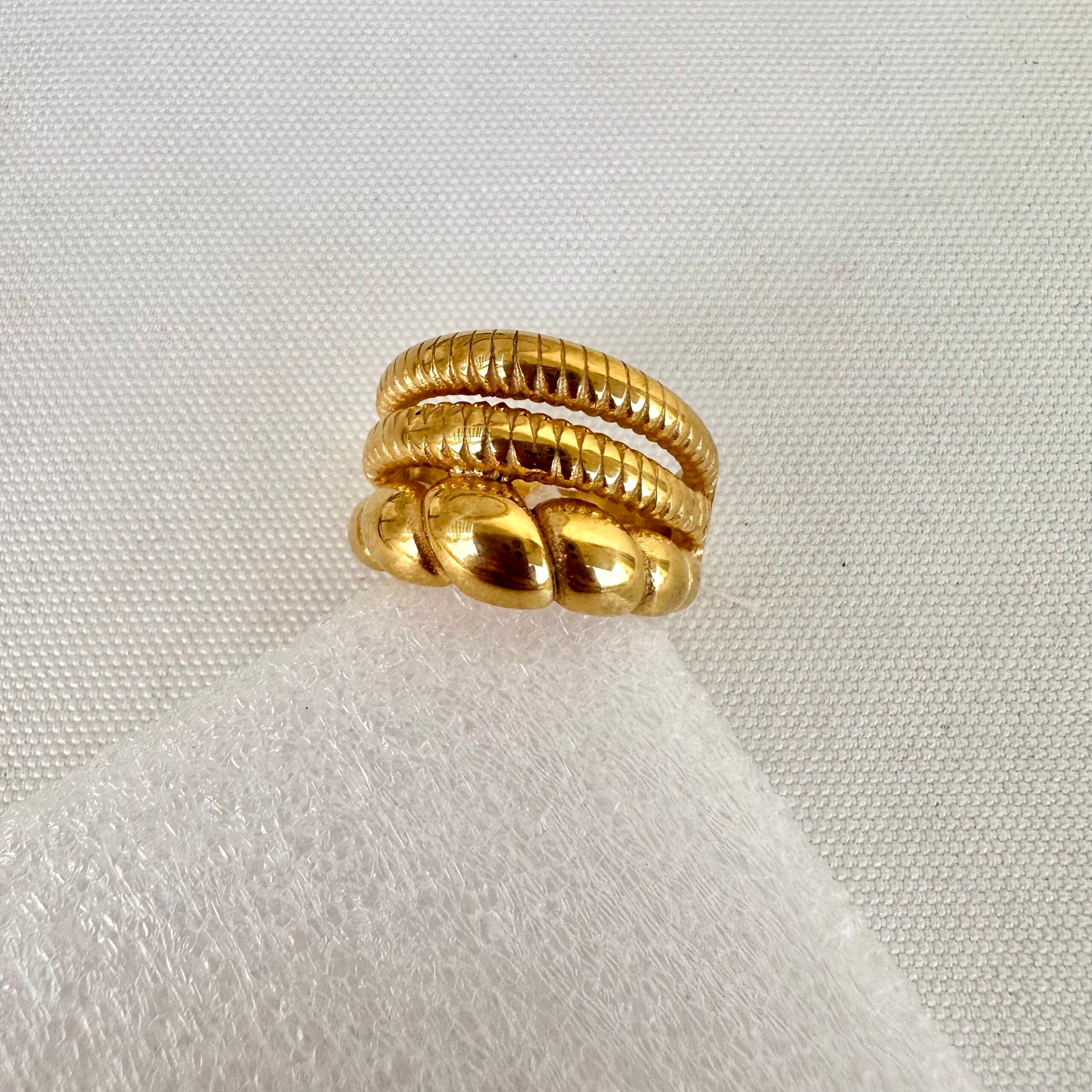 Croissant Ring