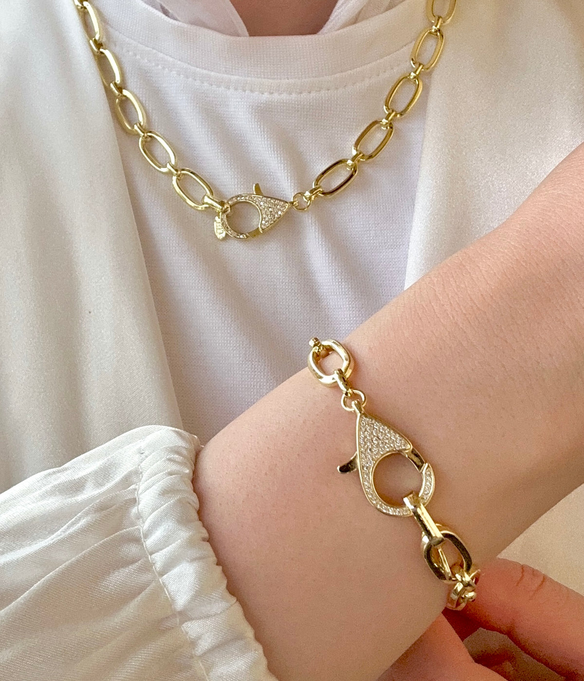 Set necklace & bracelet