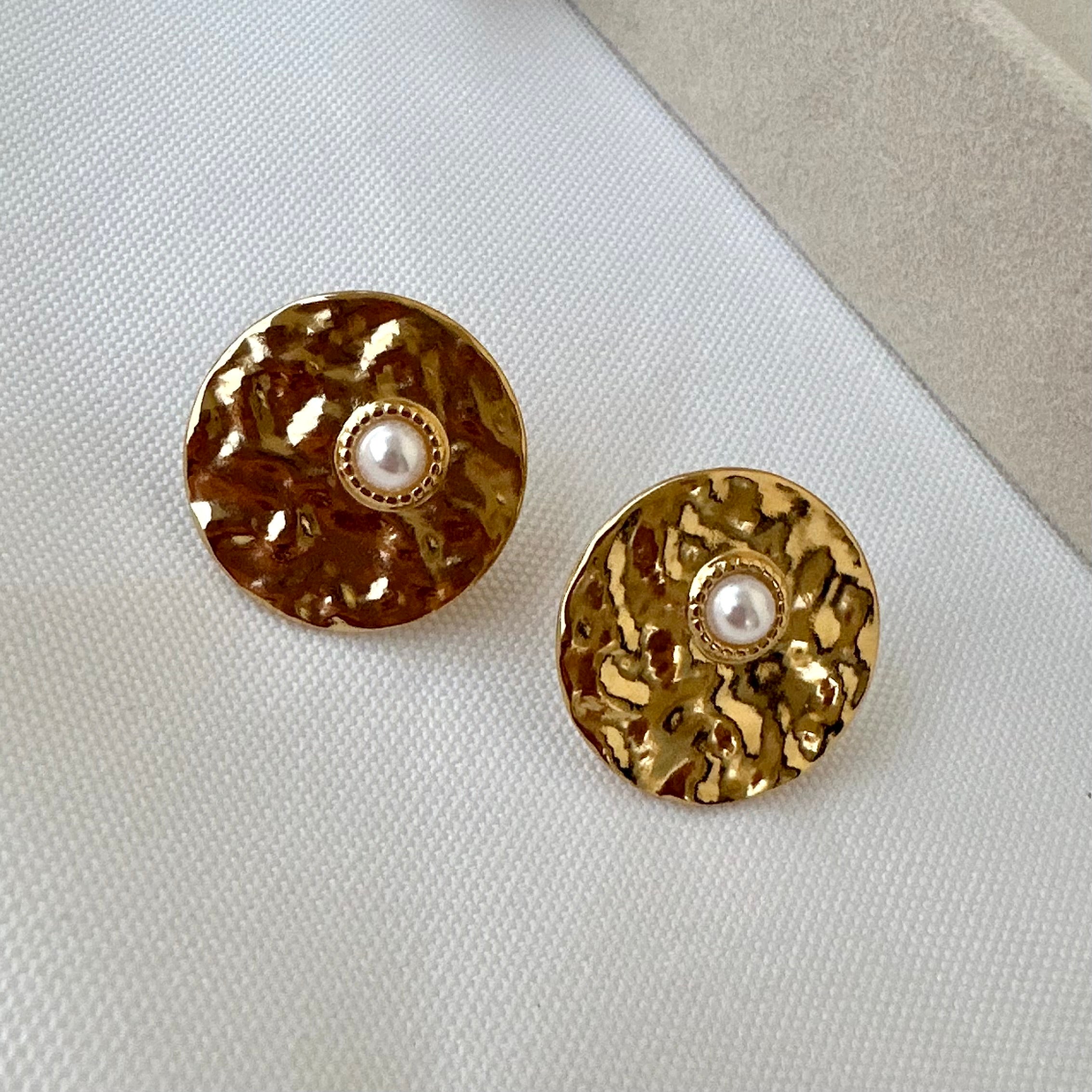 Vintage pearl Earrings