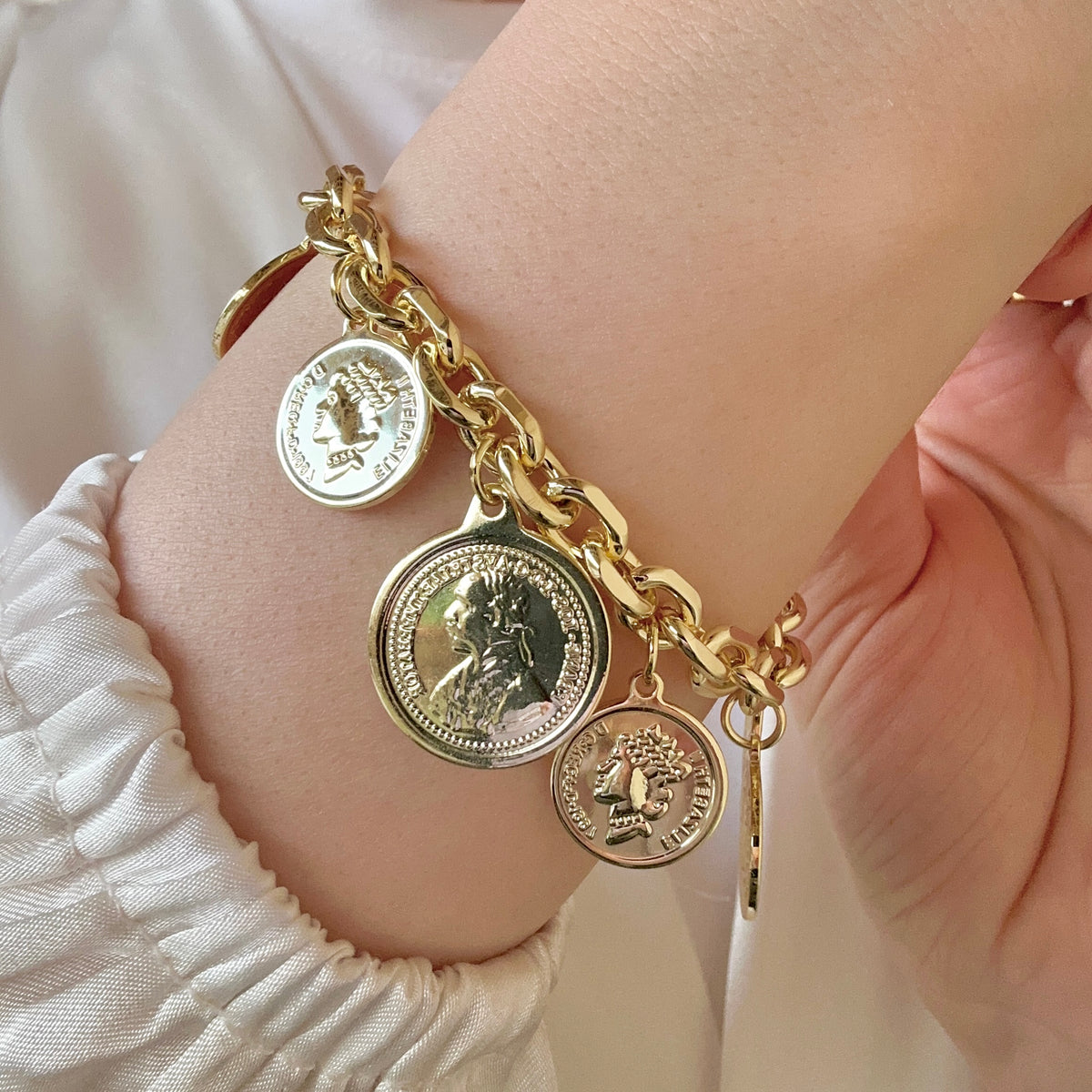 Bracelet