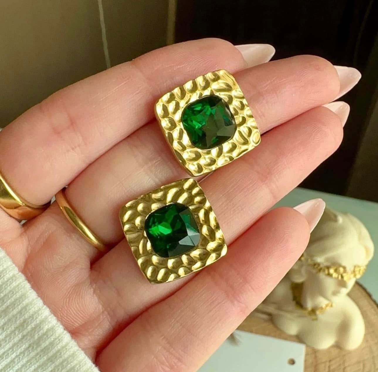 Emerald earrings