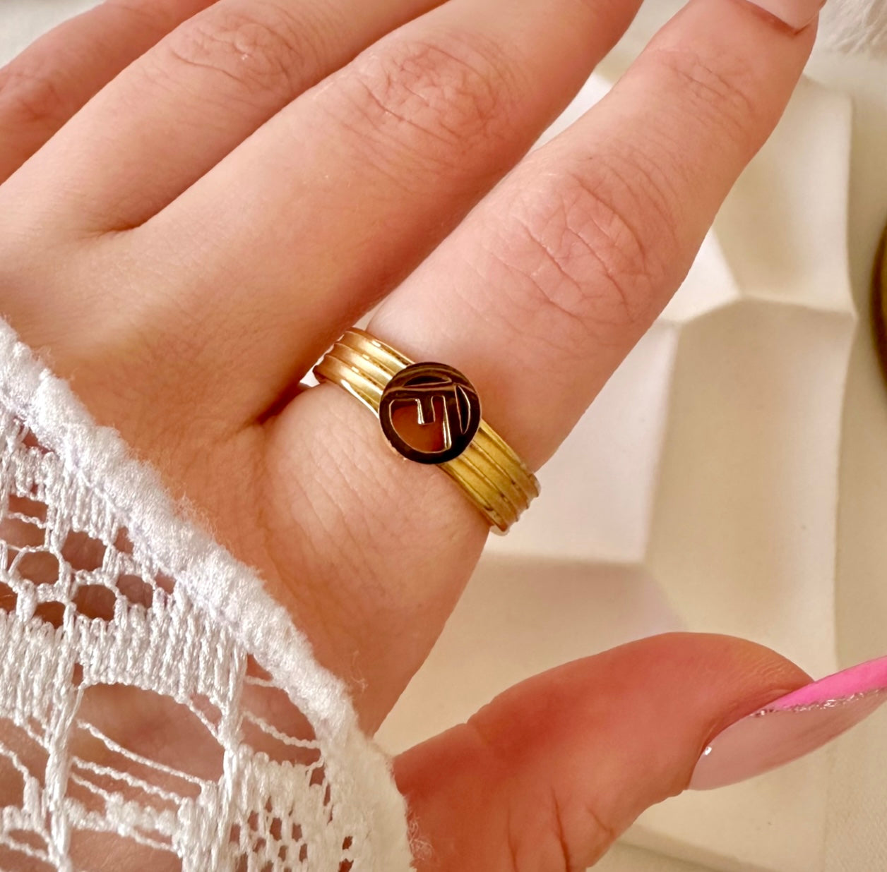 Ring