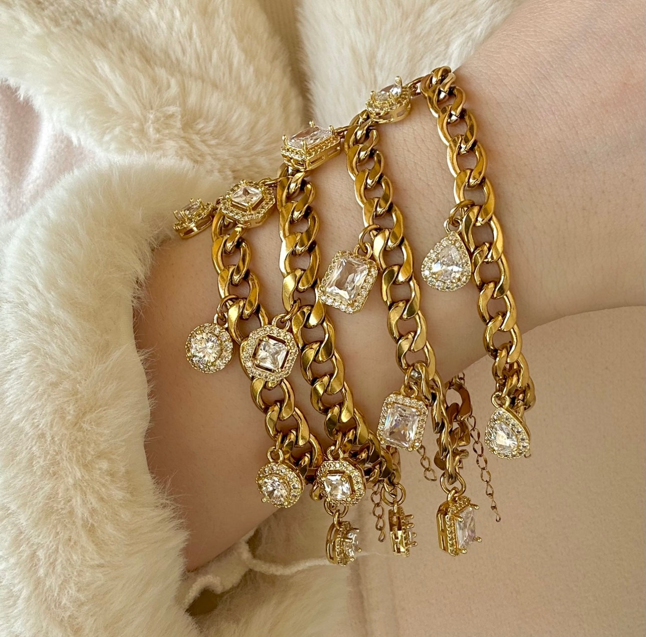 Circle zircon bracelet