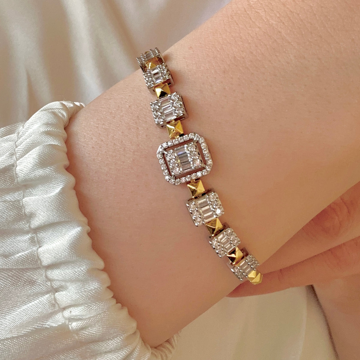 Bracelet