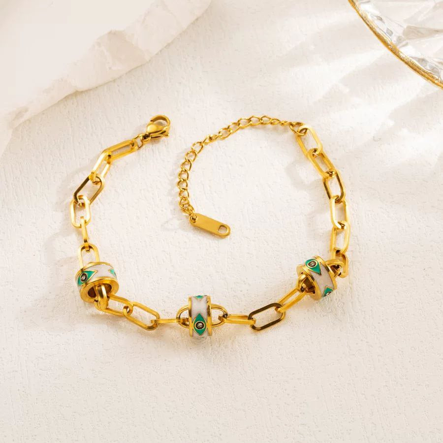 Circle charms bracelet