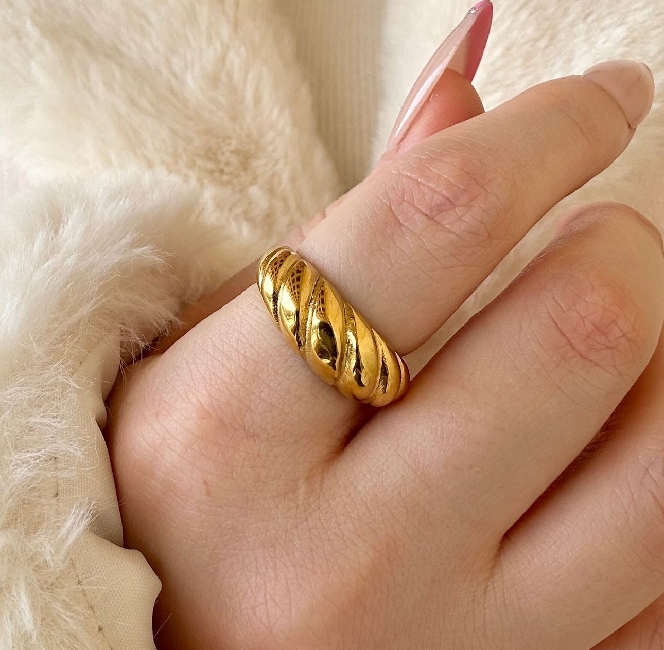 Croissant Ring