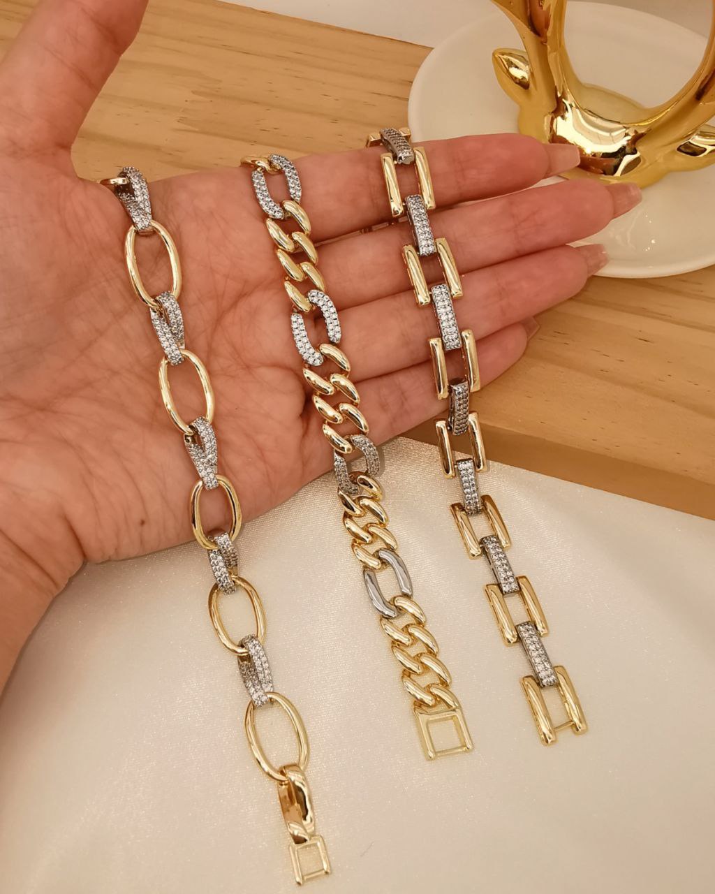 Bracelet