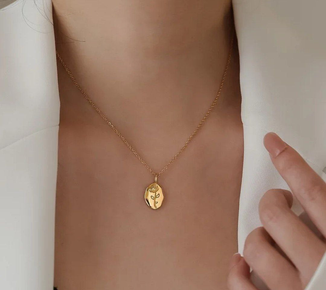 Vintage Flower necklace