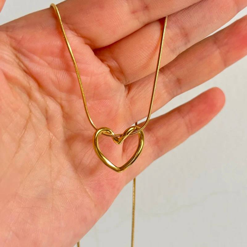 heart necklace