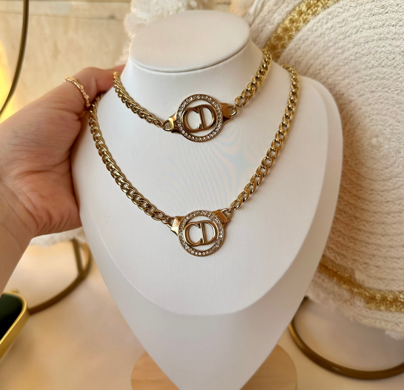 Cd necklace & bracelet