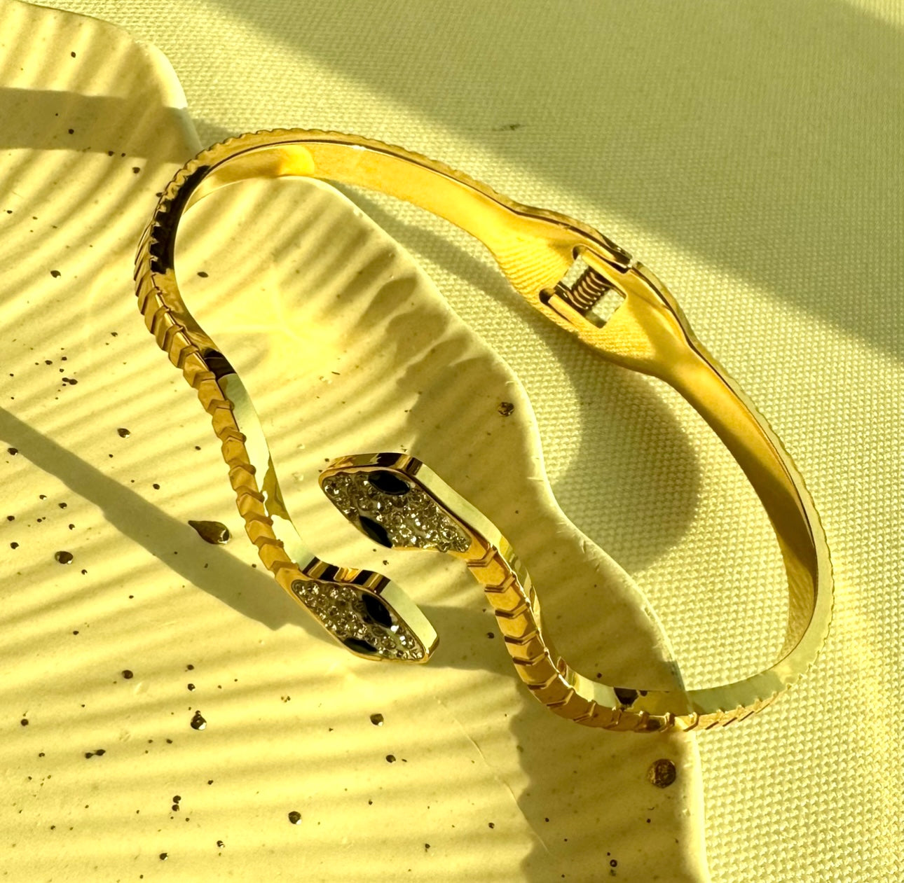 Snake bangle