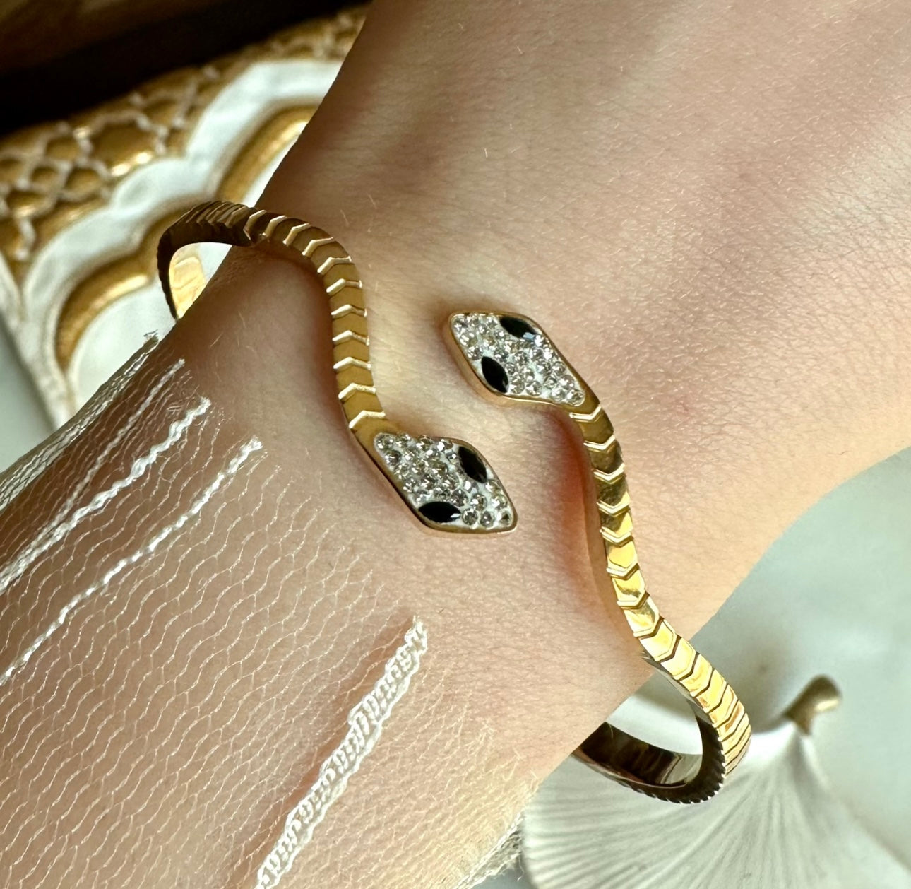 Snake bangle