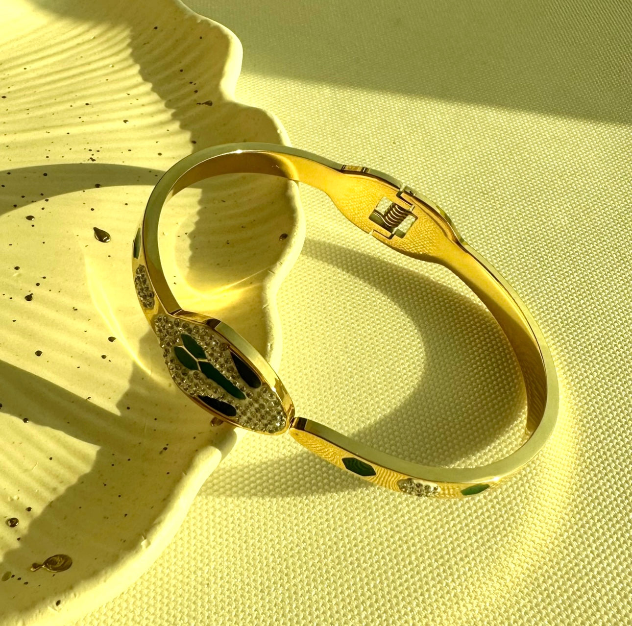 Snake zircon bangle