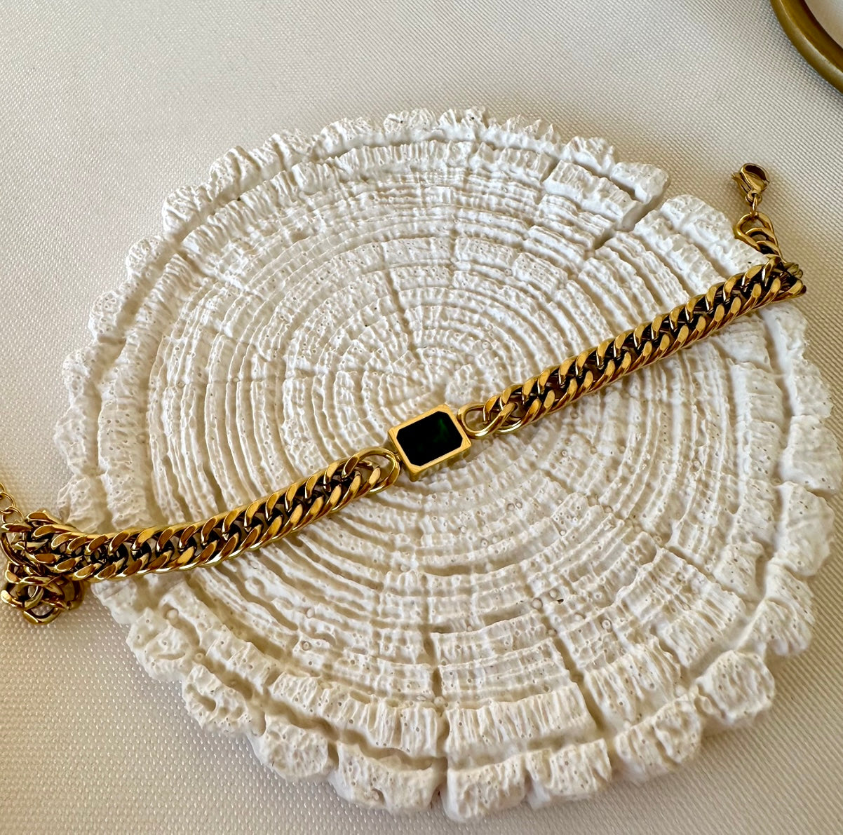 Emarled Grommet bracelet