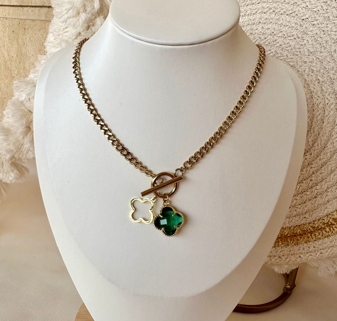 Emarled necklace