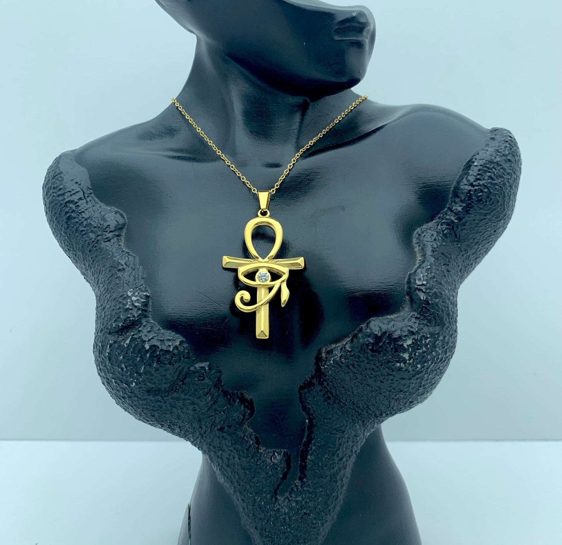 Horus pendant necklace