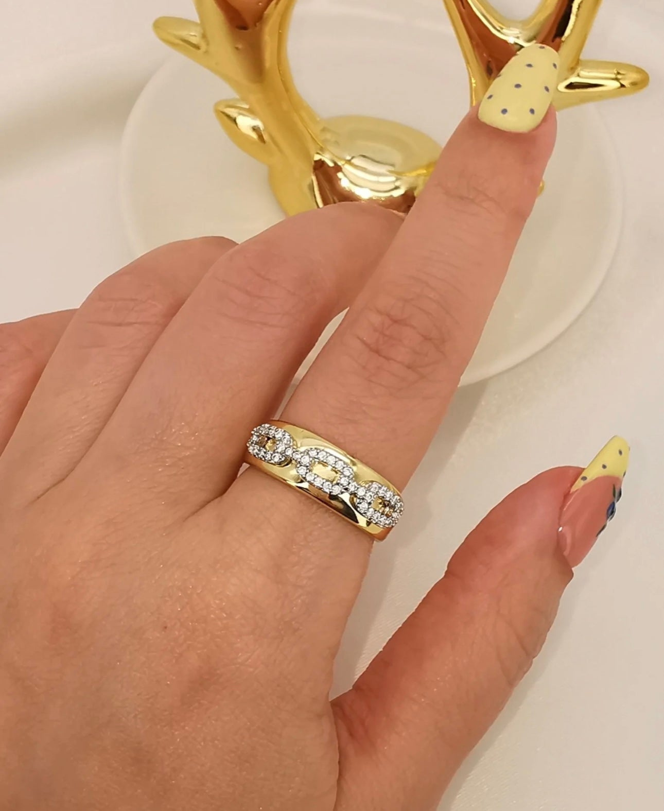 Ring