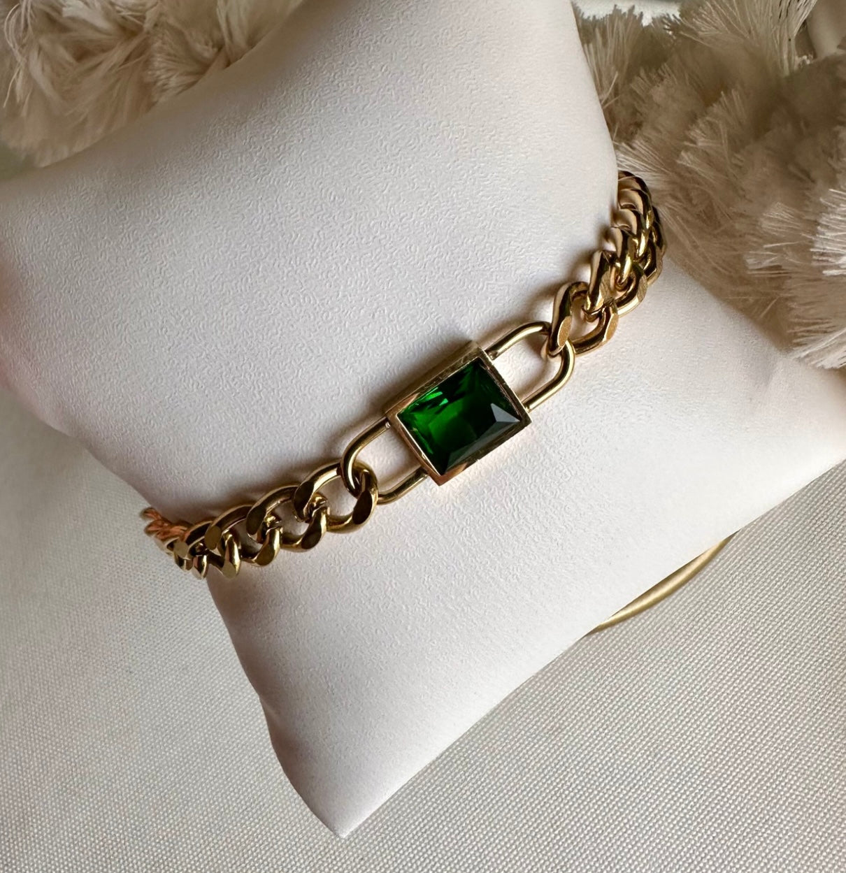 Emerald green zircon bracelet