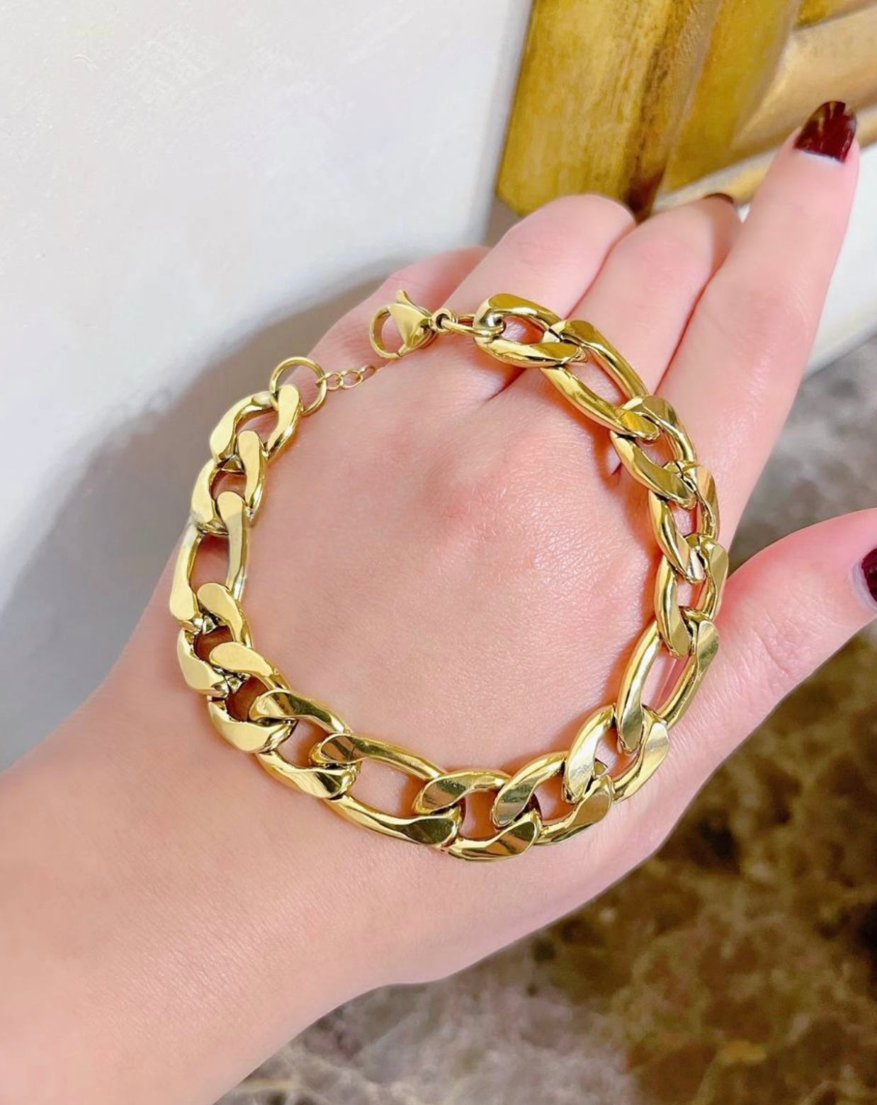 Wide gourmet bracelet