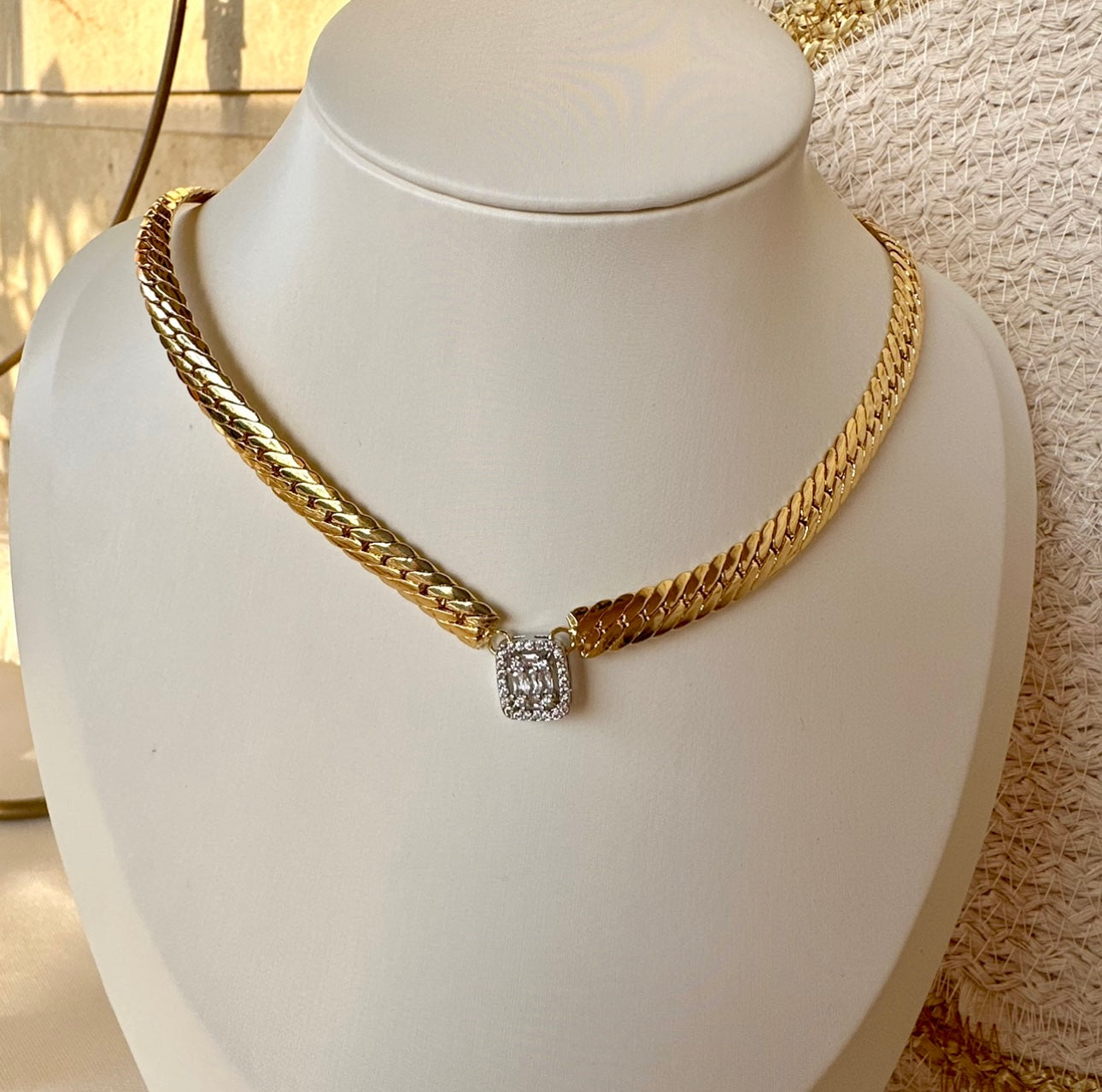 Square zircon necklace