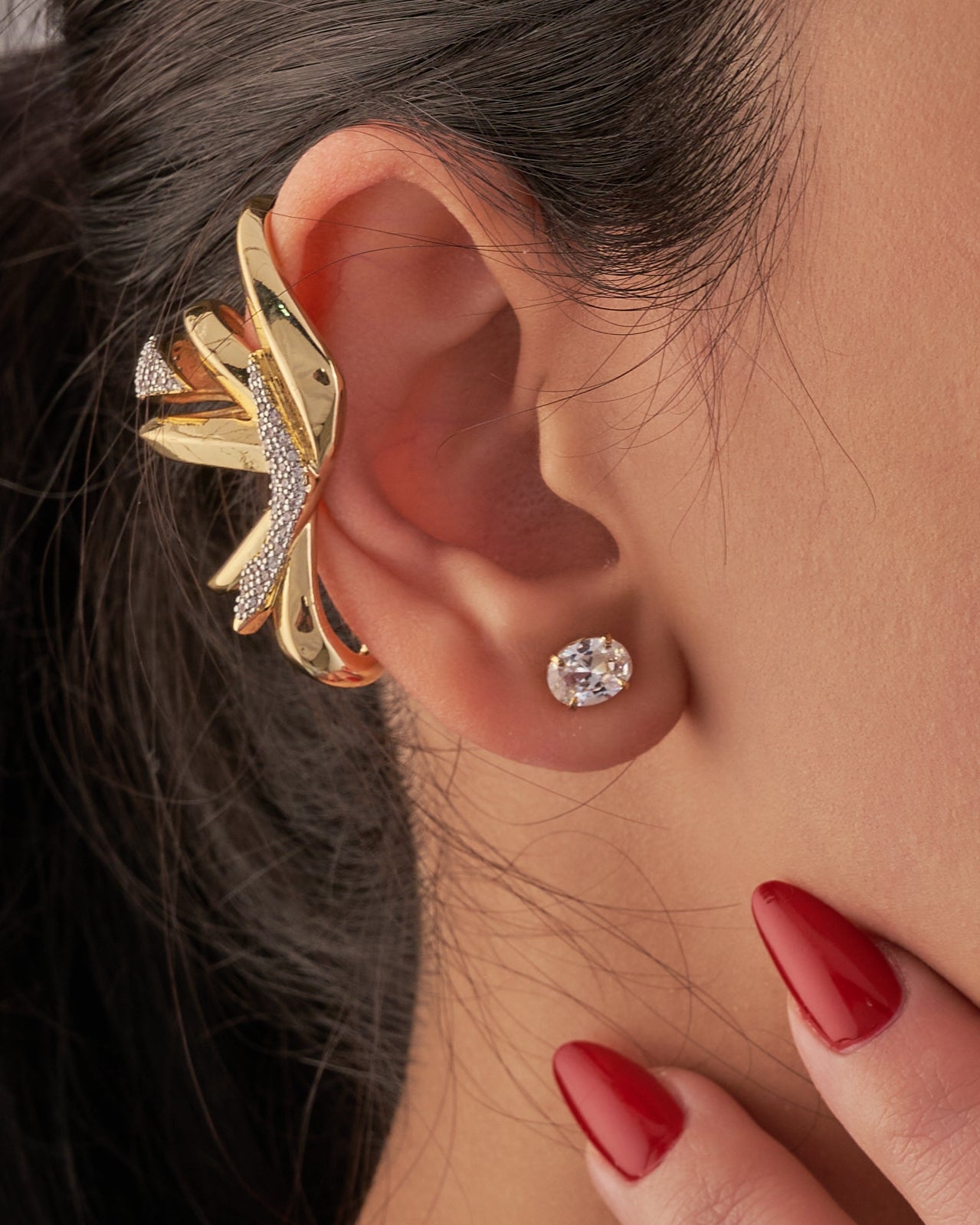 Ear cuff