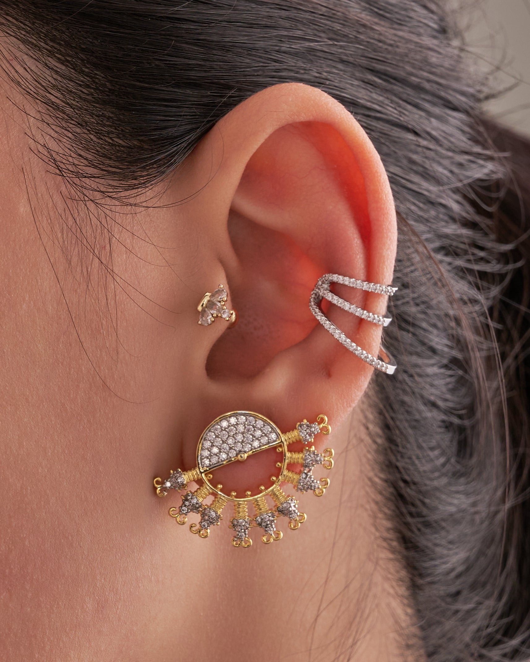 أساور الأذن