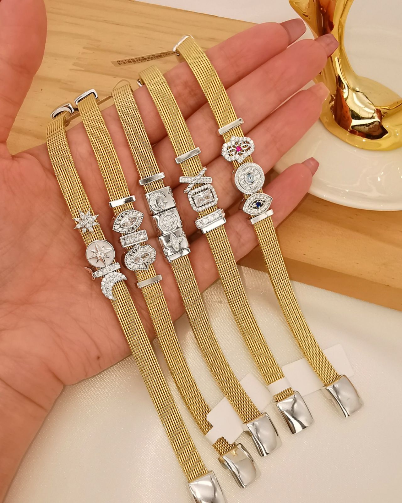 Bracelet