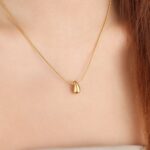 Drop pendant necklace