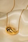 Teardrop necklace