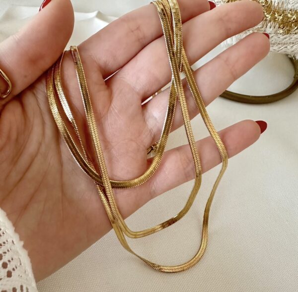 Triple chain snake necklace