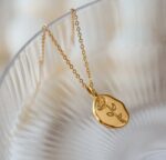 Vintage Flower necklace