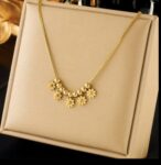 Flower ball necklace