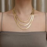 Triple chain snake necklace